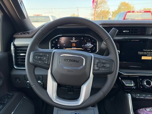 New 2026 GMC Sierra 2500 Denali w/ Denali Reserve Package image 15