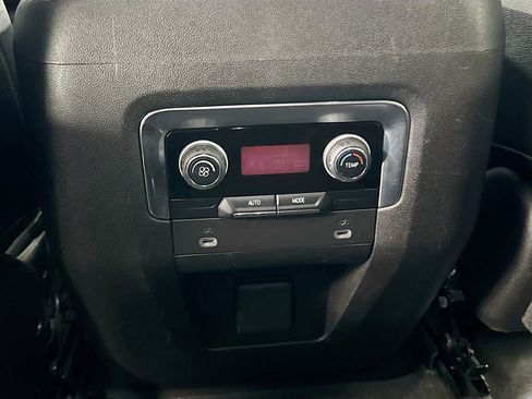 Used 2021 Chevrolet Tahoe LT AWD/4WD image 23