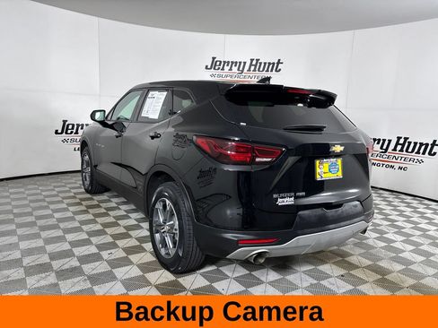 Used 2025 Chevrolet Blazer LT AWD/4WD image 9