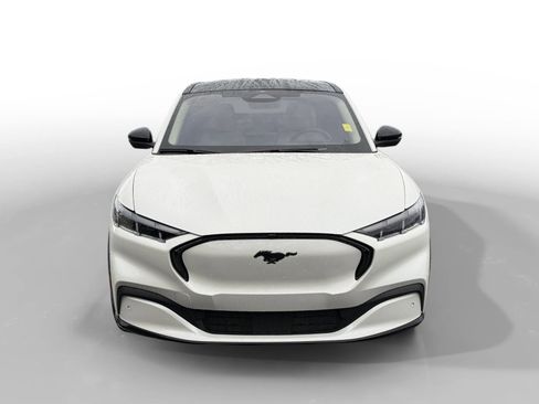 Certified 2024 Ford Mustang Mach-E Premium image 8