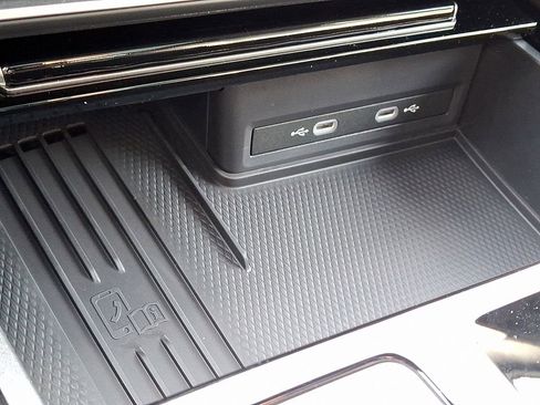 New 2026 Volkswagen Atlas Cross Sport SEL Premium R-Line image 13