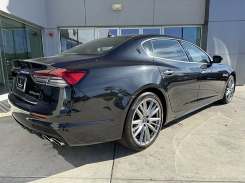 Certified 2022 Maserati Quattroporte Modena image 4