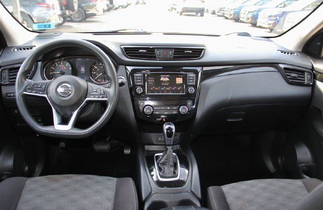 Used 2020 Nissan Rogue Sport SV AWD/4WD image 31