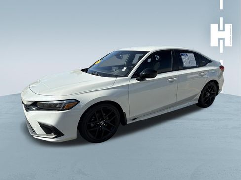 Used 2023 Honda Civic Sport image 3