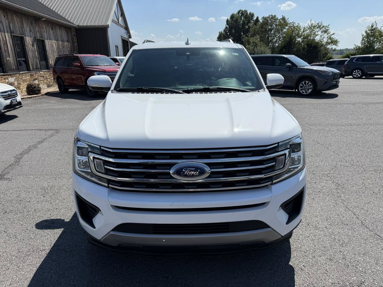 Used 2020 Ford Expedition XLT w/ Equipment Group 201A RWD image 10