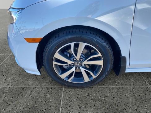 Used 2023 Honda Odyssey Touring image 14