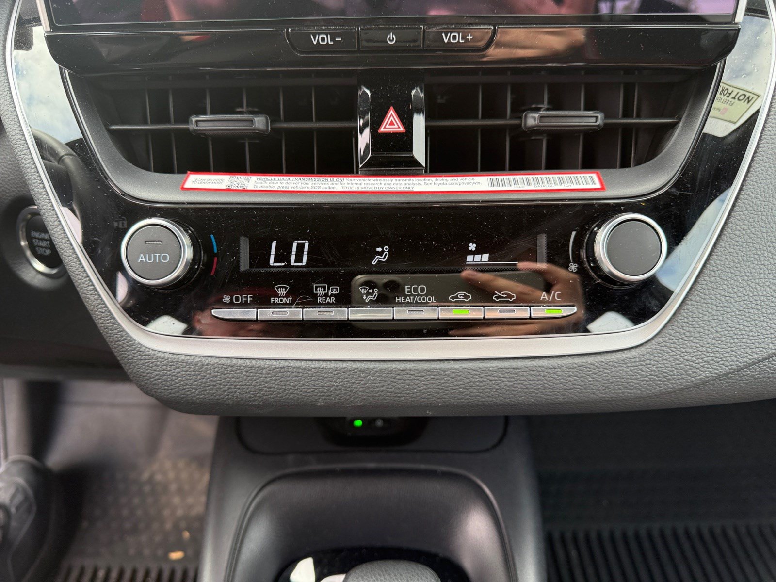 Certified 2026 Toyota Corolla SE w/ SE Package FWD image 12