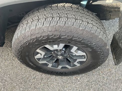 Certified 2023 Toyota Tacoma TRD Off-Road image 6