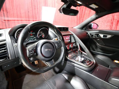 Used 2017 Jaguar F-TYPE S RWD image 12
