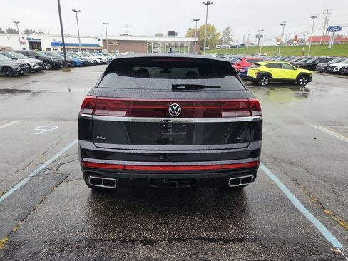 New 2026 Volkswagen Atlas Cross Sport SEL Premium R-Line AWD/4WD image 6