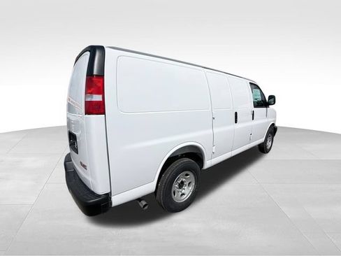 New 2026 GMC Savana 2500 w/ Driver Convenience Package RWD image 8