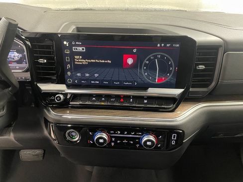 Used 2024 GMC Sierra 1500 Elevation image 16