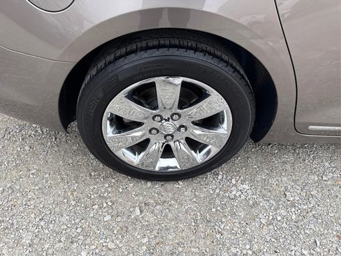 Used 2011 Buick LaCrosse CXL image 24