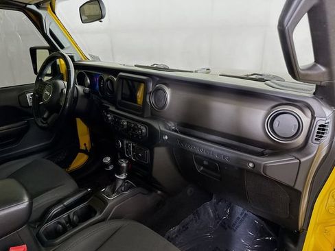 Used 2018 Jeep Wrangler Unlimited Sport S AWD/4WD image 27