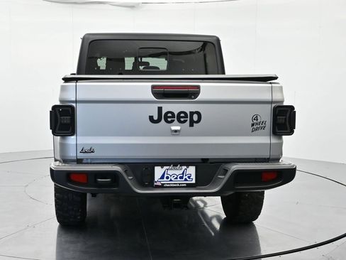 Used 2022 Jeep Gladiator Willys image 6