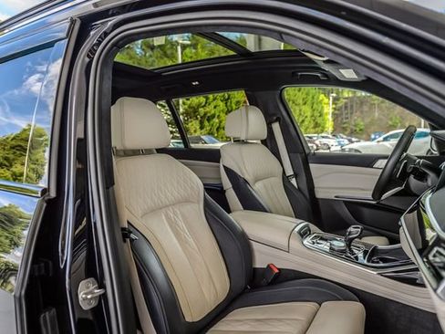 Used 2020 BMW X7 xDrive40i w/ M Sport Package AWD/4WD image 37