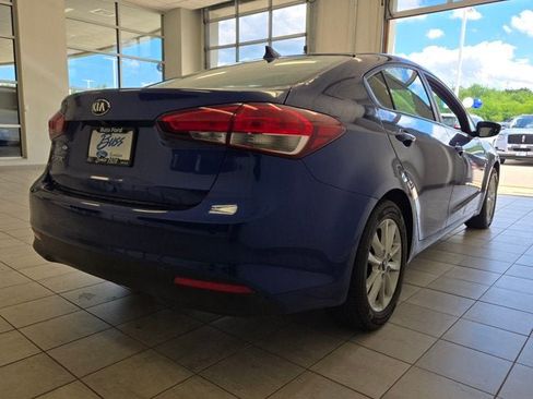 Used 2017 Kia Forte LX w/ LX Popular Package FWD image 9