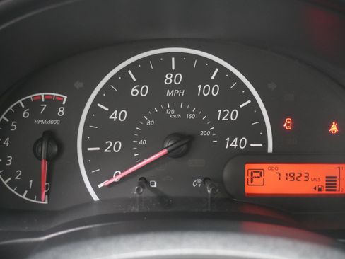 Used 2014 Nissan Versa S Plus FWD image 16