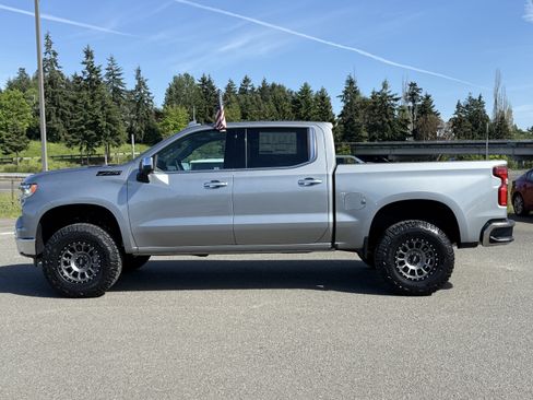 New 2026 Chevrolet Silverado 1500 LTZ w/ LTZ Premium Package AWD/4WD image 2