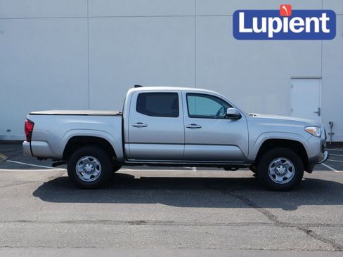 Used 2023 Toyota Tacoma SR image 2