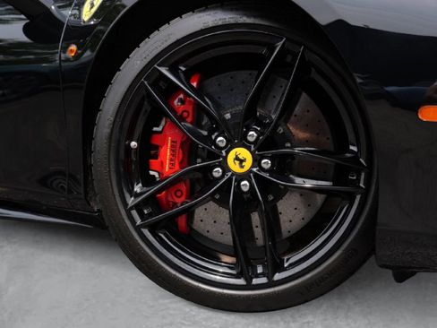 Used 2019 Ferrari 488 Spider RWD image 6