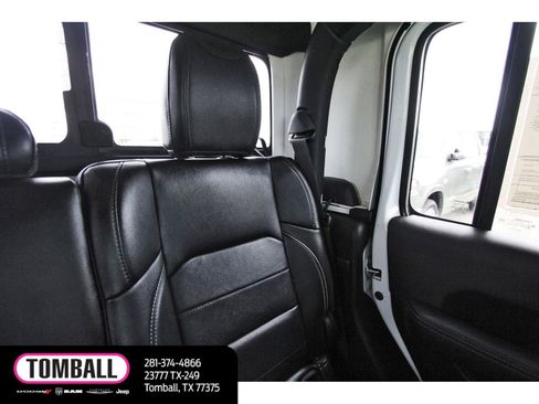 Used 2022 Jeep Gladiator Overland w/ Popular Equipment Package image 12