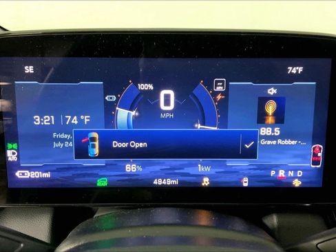 Used 2025 Chevrolet Equinox EV LT w/ Comfort Package AWD/4WD image 20