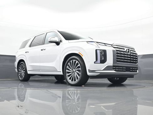 Certified 2025 Hyundai Palisade Calligraphy AWD/4WD image 24