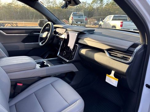 New 2026 GMC Acadia Elevation w/ Elevation Premium Package image 10