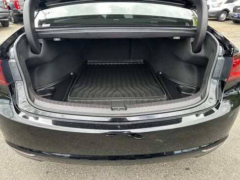 Used 2017 Acura TLX w/ Technology Package FWD image 20