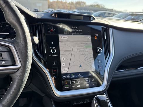 Certified 2025 Subaru Outback Limited image 27