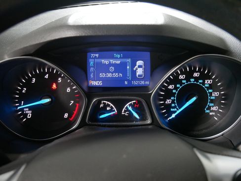 Used 2015 Ford Escape SE AWD/4WD image 21
