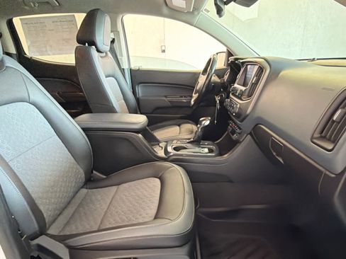 Used 2022 Chevrolet Colorado Z71 w/ Safety Package image 23