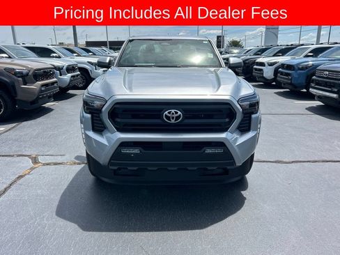 Used 2025 Toyota Tacoma SR5 RWD image 20