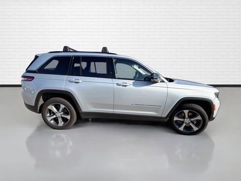 Used 2023 Jeep Grand Cherokee 4WD 4xe w/ Luxury Tech Group II image 9