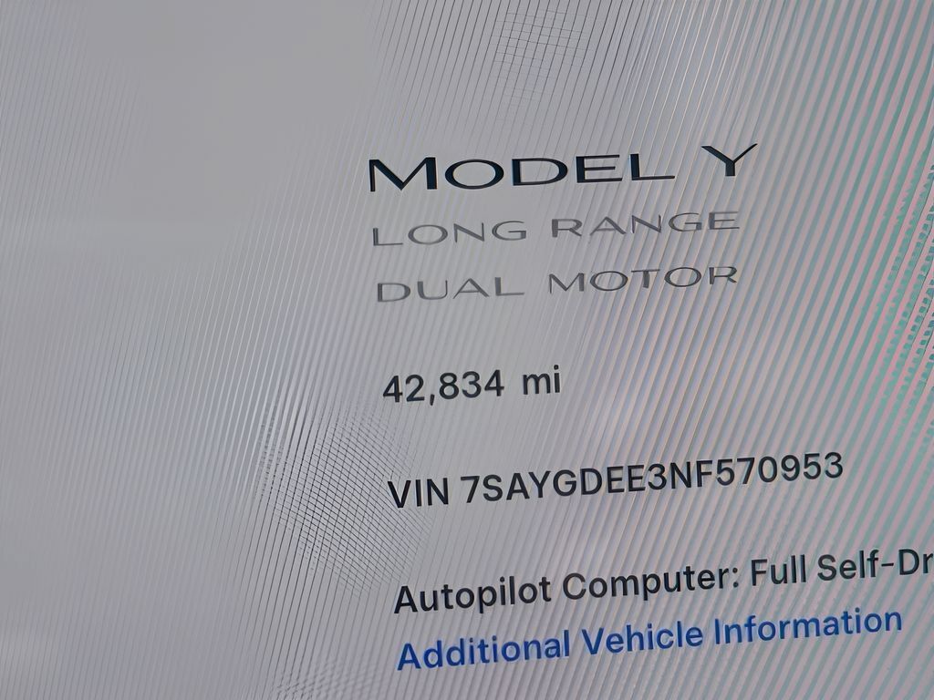 Used 2022 Tesla Model Y Long Range AWD/4WD image 23