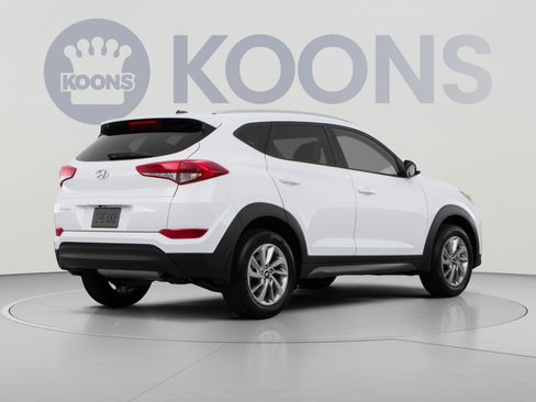 Used 2017 Hyundai Tucson SE w/ SE Popular Package 02 AWD/4WD image 4