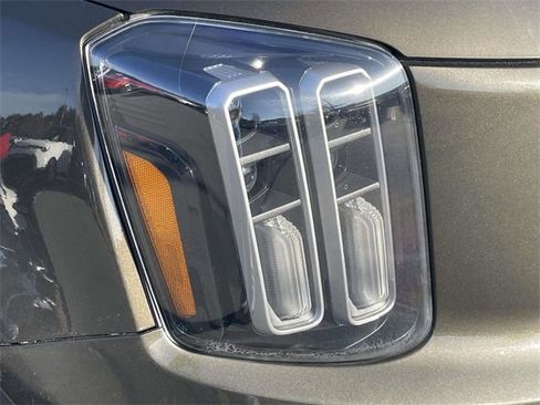 Certified 2023 Kia Telluride S w/ S Sunroof Package image 13