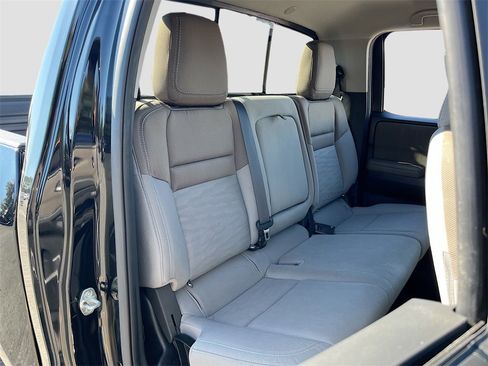 Used 2022 Nissan Frontier SV image 24