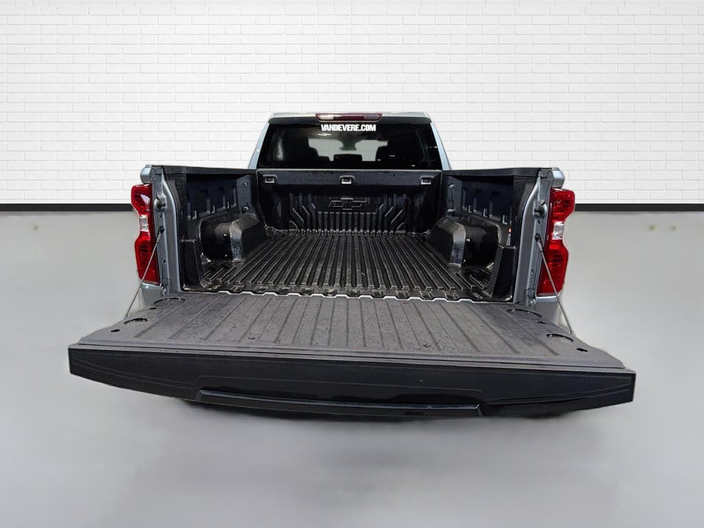 Used 2023 Chevrolet Silverado 1500 LT AWD/4WD image 24