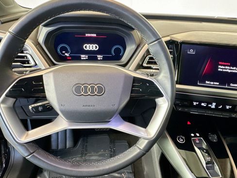 Used 2024 Audi Q4 e-tron Premium Plus image 10