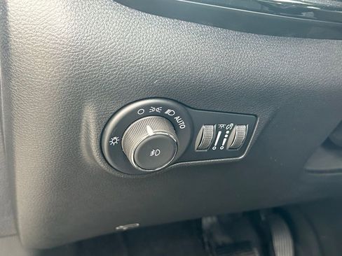 New 2025 Jeep Compass Limited w/ Sun & Sound Group image 41