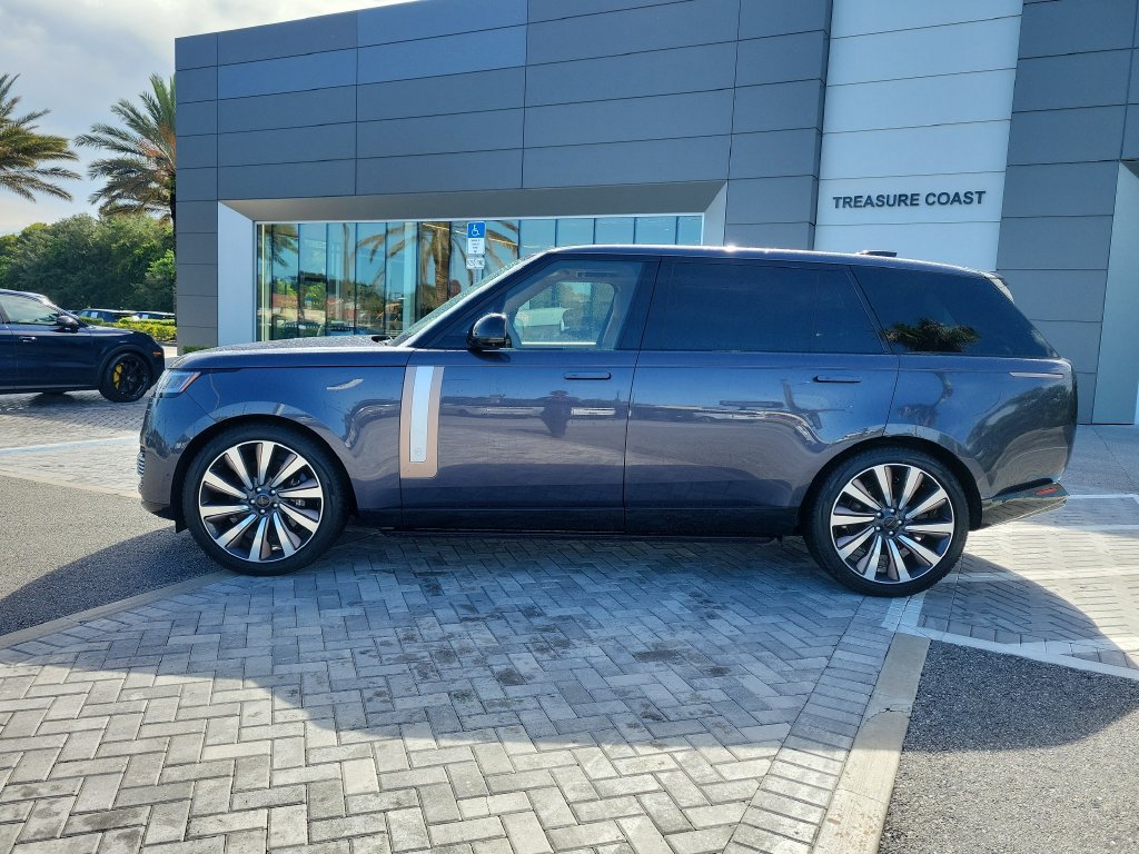 New 2026 Land Rover Range Rover SV AWD/4WD image 2