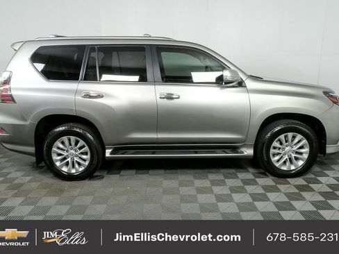 Used 2021 Lexus GX 460 Premium w/ Premium Package image 29