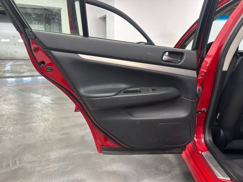 Used 2013 INFINITI G37 4dr x AWD w/ Premium Pkg image 30