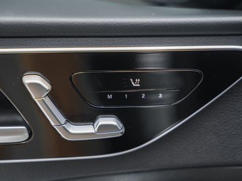 Used 2024 Mercedes-Benz C 300 4MATIC Sedan image 38