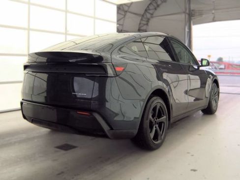 Used 2026 Tesla Model Y AWD image 2