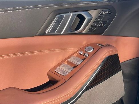 Certified 2026 BMW X7 xDrive40i w/ Premium Package image 14