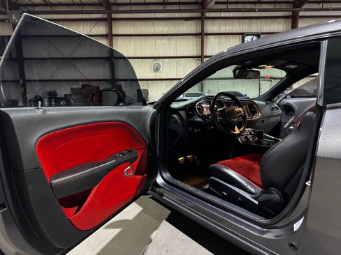 Used 2016 Dodge Challenger R/T Plus image 14