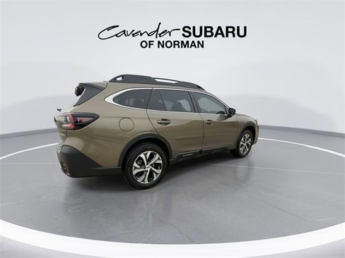 Used 2020 Subaru Outback Limited image 8